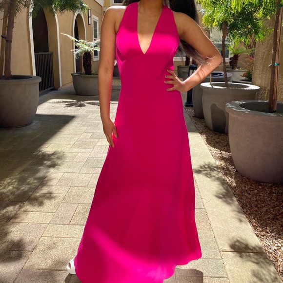 SOLD: Fuchsia pink maxi dress - Picture 3 of 4